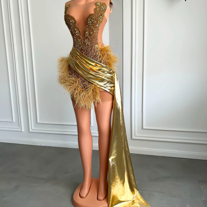 Luxury Gold Diamond Formal Occasion Cocktail..